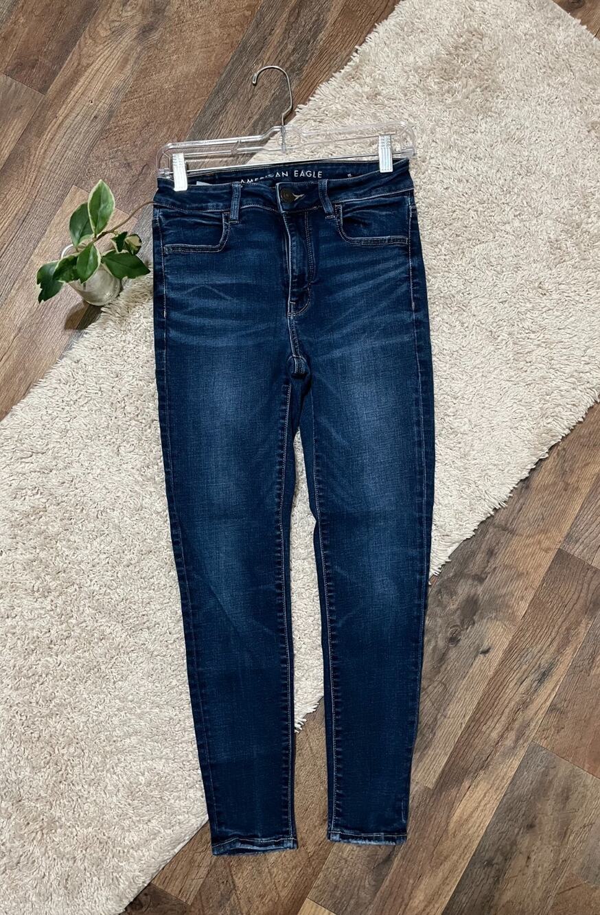 American Eagle Size 6 Short Dark Wash Super Stretch High-Rise Skinny Jeans